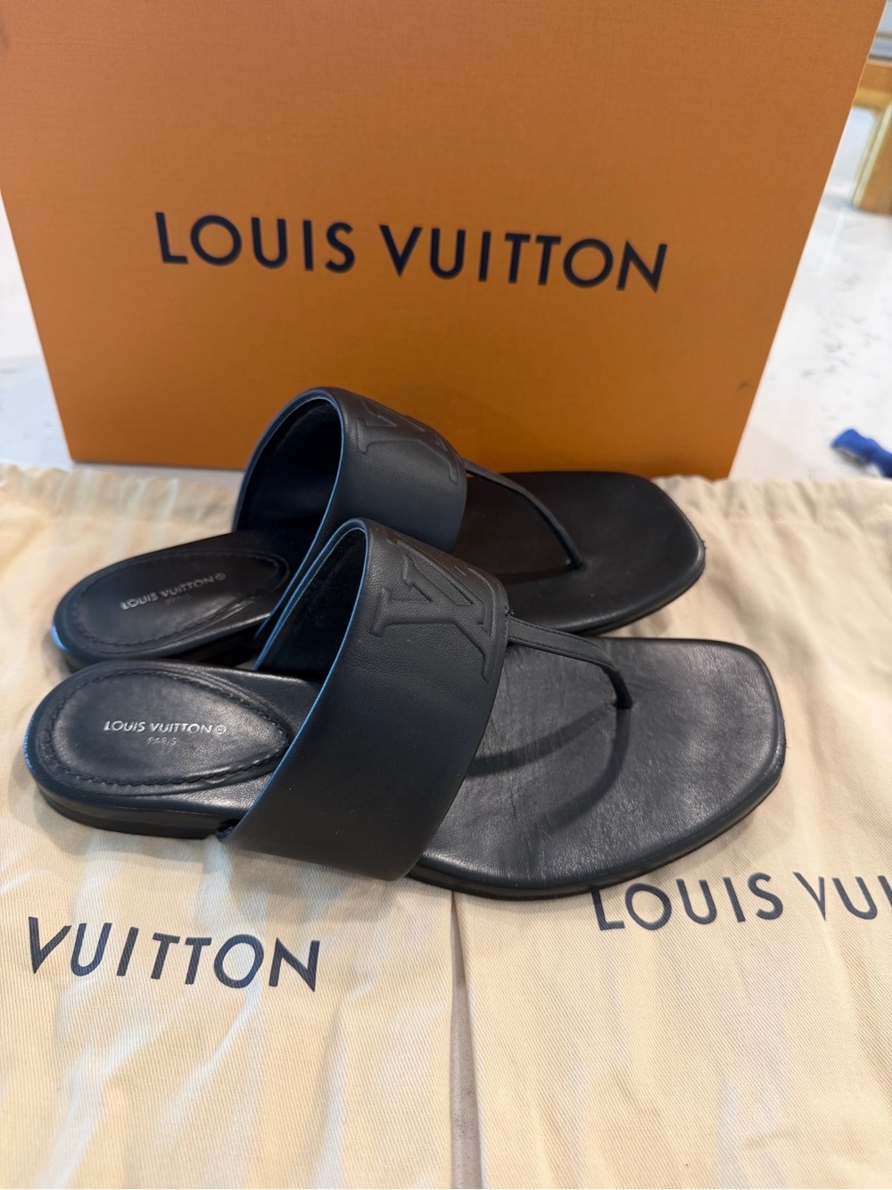 Louis Vuitton Women’s Drapy Flat Thon sandals